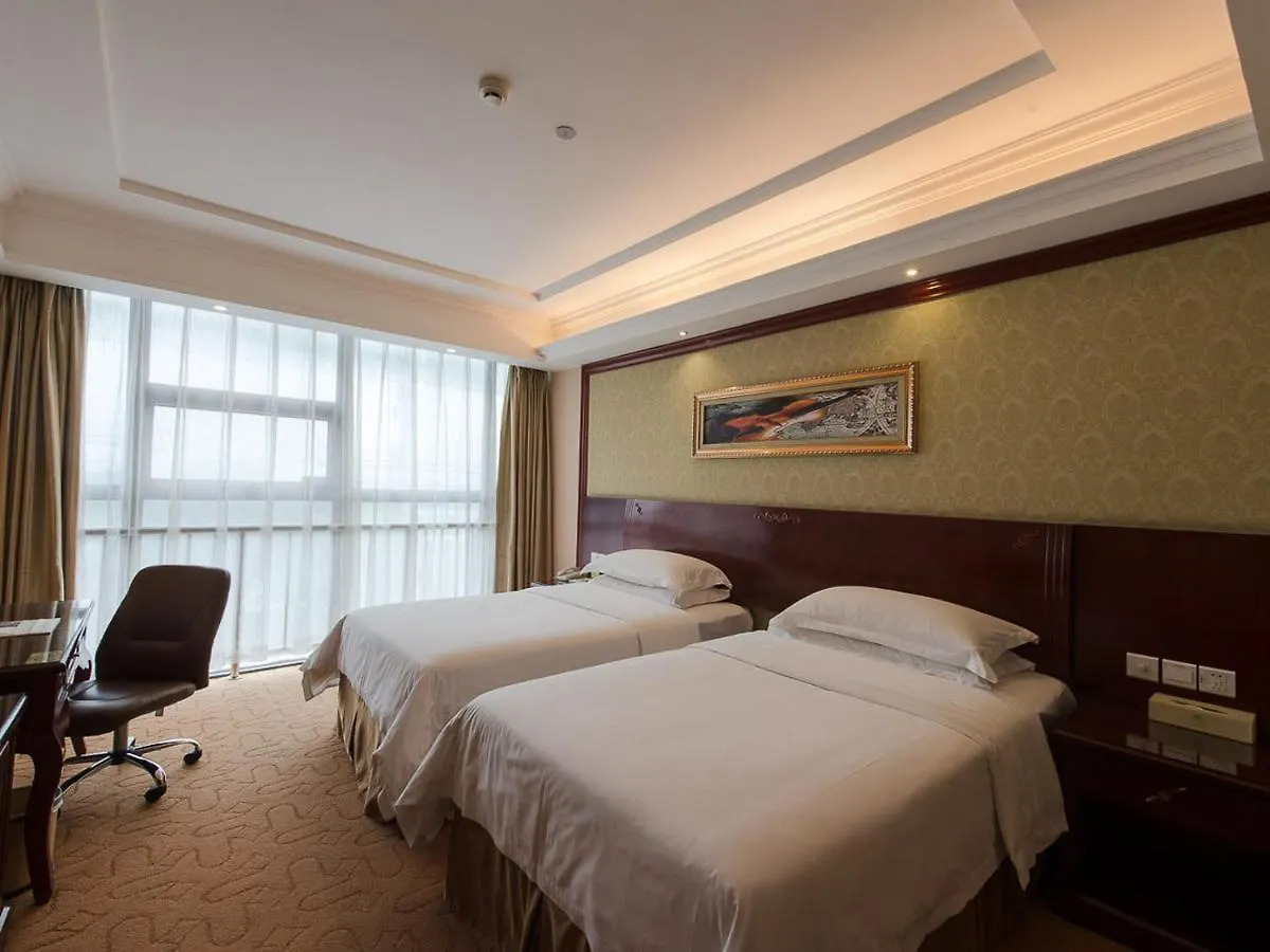 ***  Vienna Hotel Shanghai Hongqiao Airport Center China