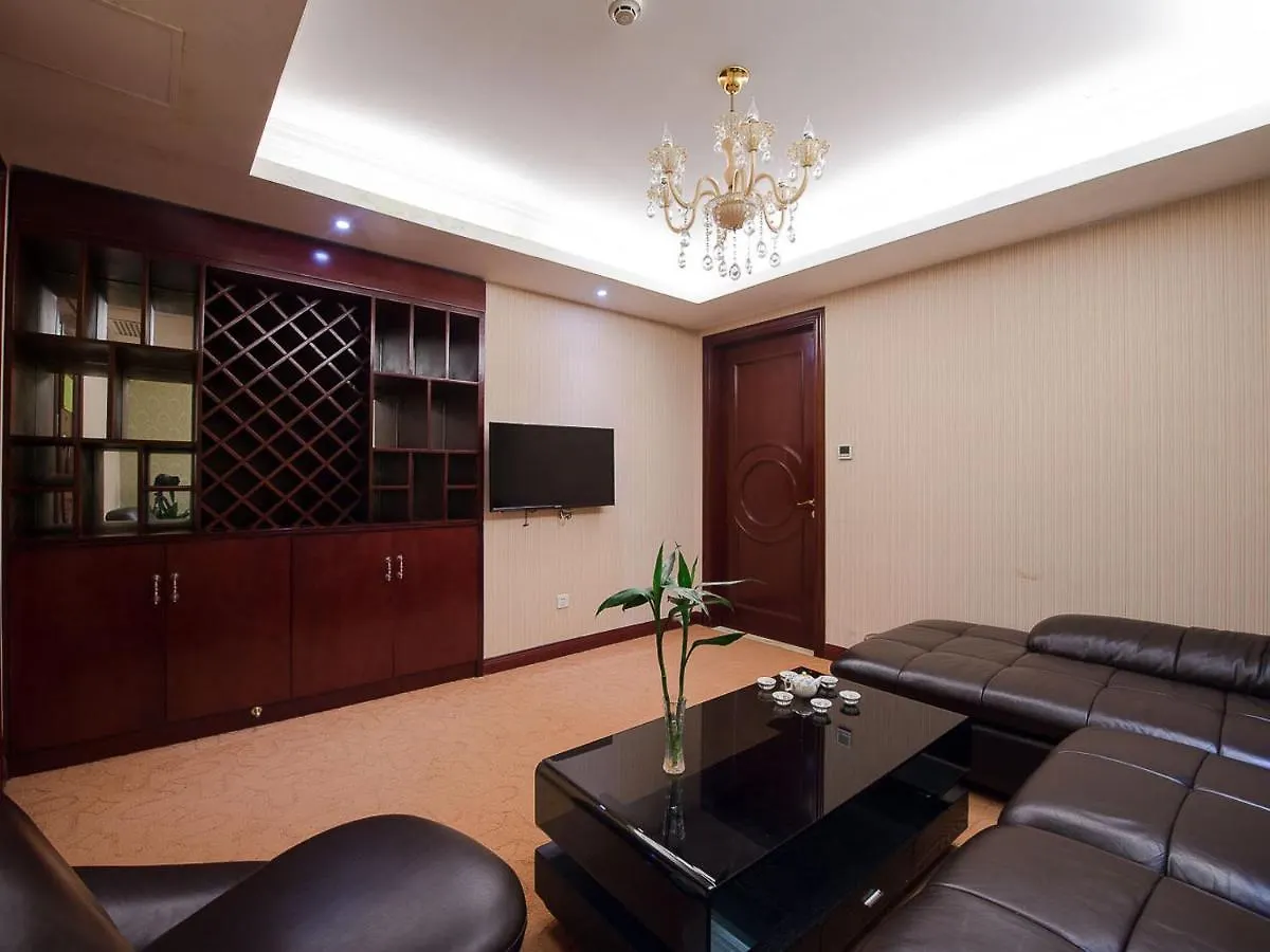 Vienna Hotel Shanghai Hongqiao Airport Center 3*,